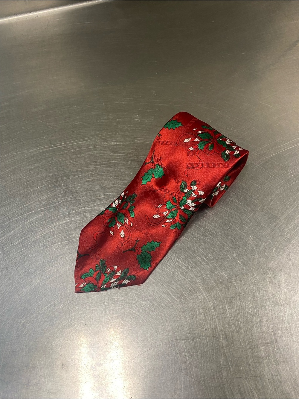 Red Holiday Patterned Men’s Tie